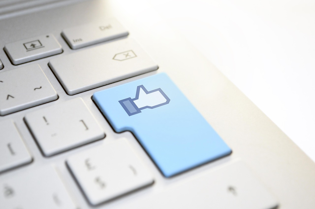 Facebook like